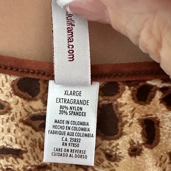 NWOT Luli Fama CUIDADO AL DORSO Reversible Animal Print Suede Look DEEP V $198 - Picture 13 of 14